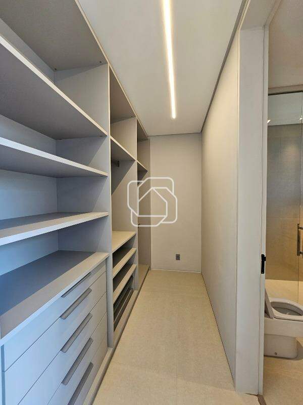 Casa de Condomínio à venda em Itupeva - SP - Fazenda da Grama: Closet