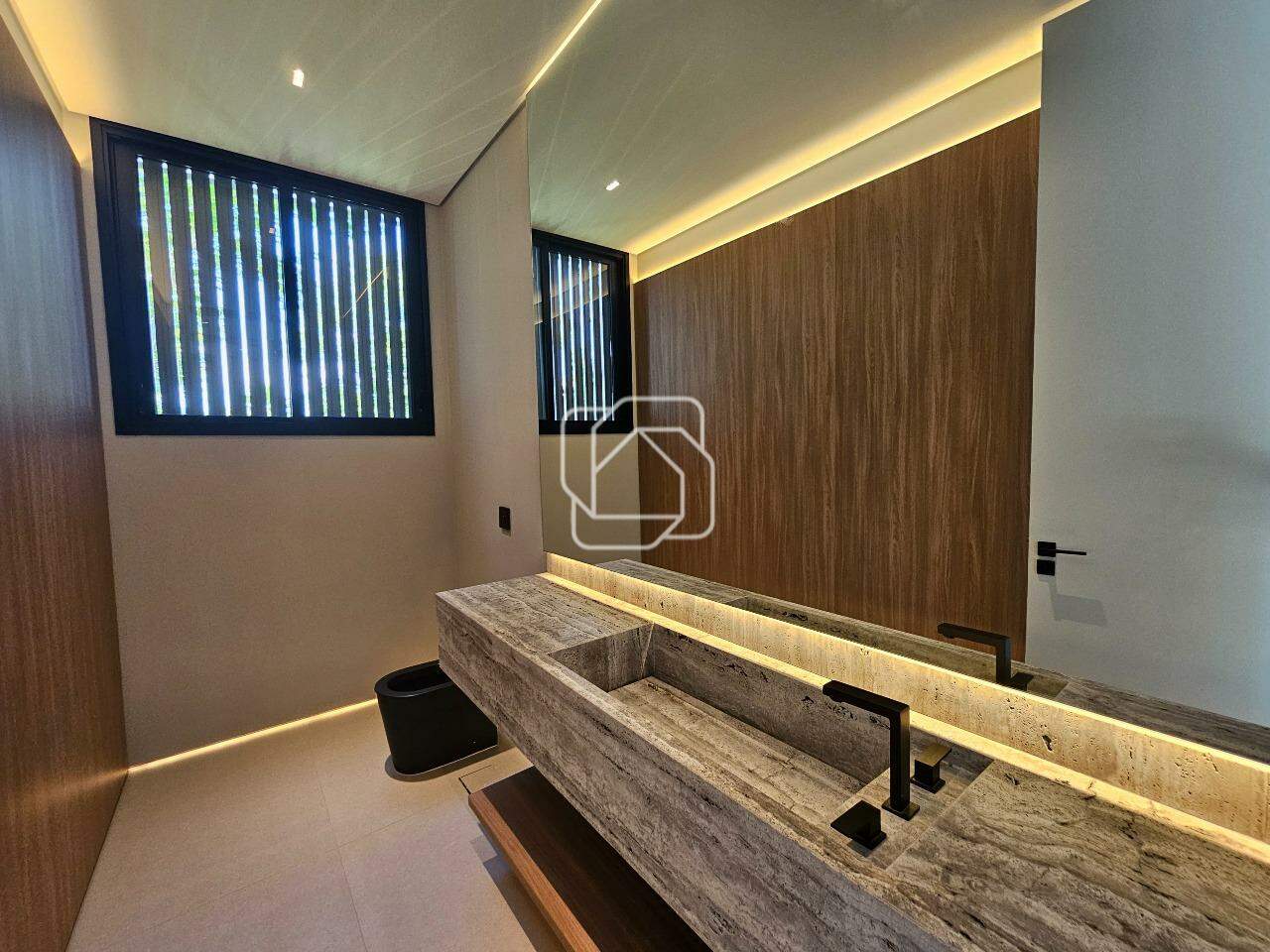 Casa de Condomínio à venda em Itupeva - SP - Fazenda da Grama: Lavabo