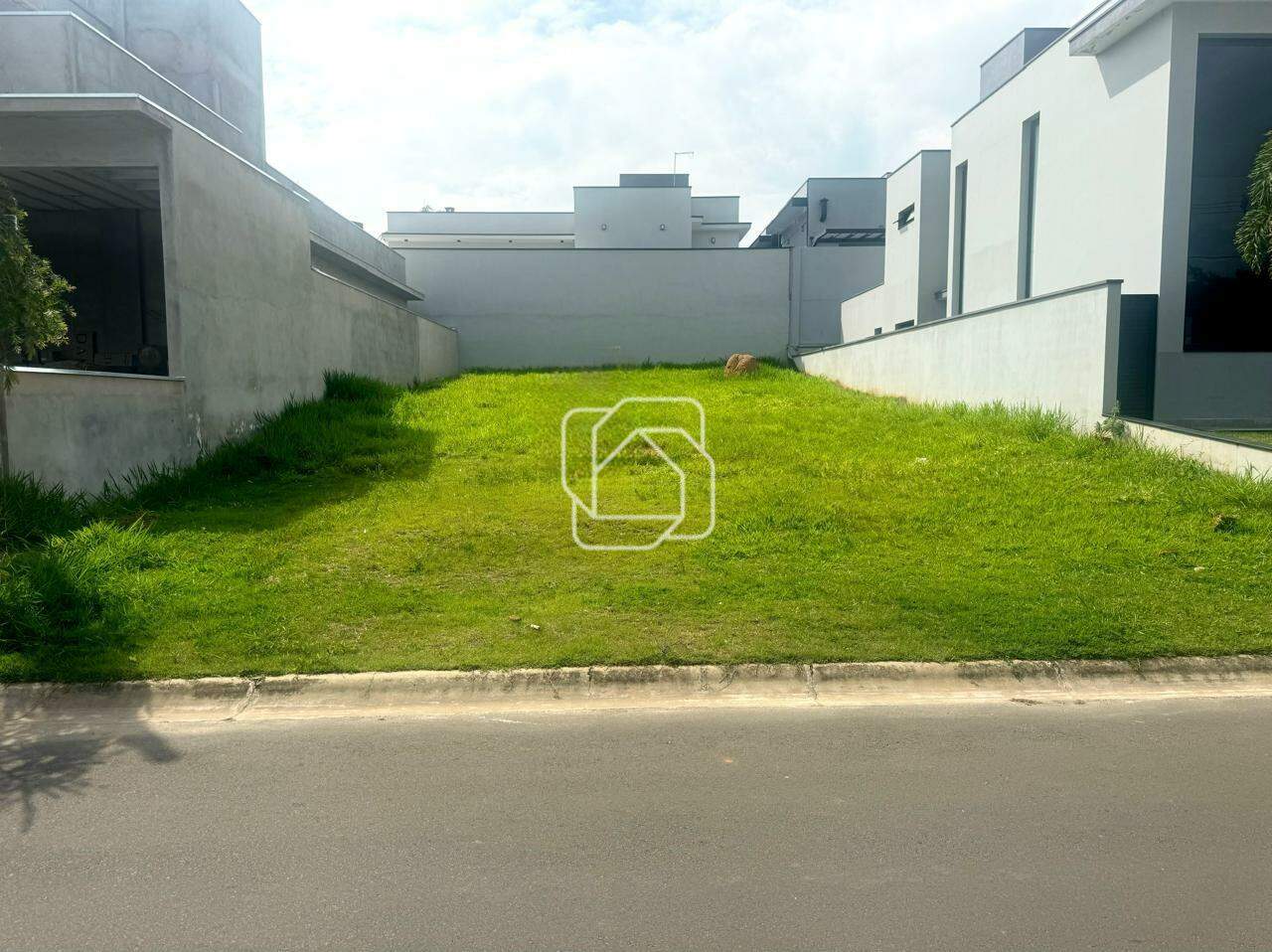 Terreno à venda em Salto - SP - Residencial Lagos D’Icaraí: 