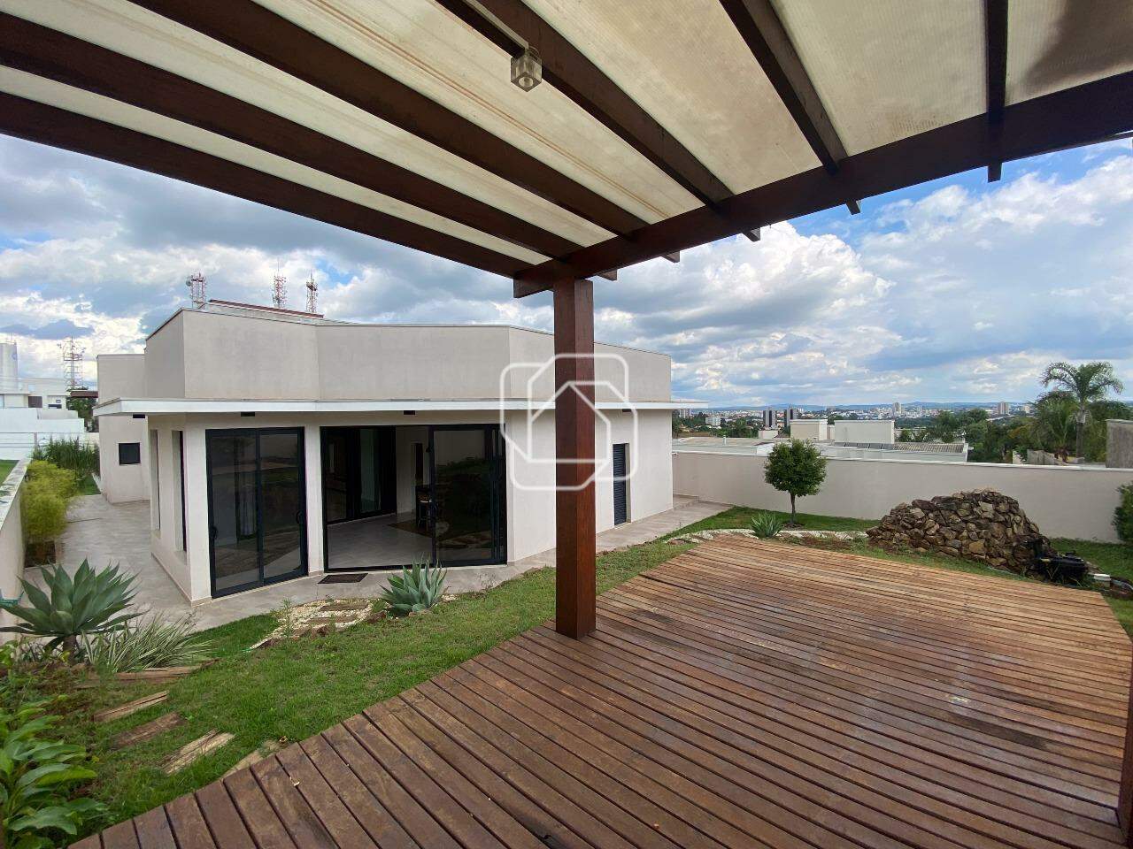Casa de Condomínio à venda em Itu - SP - Jardim Theodora: Área Externa
