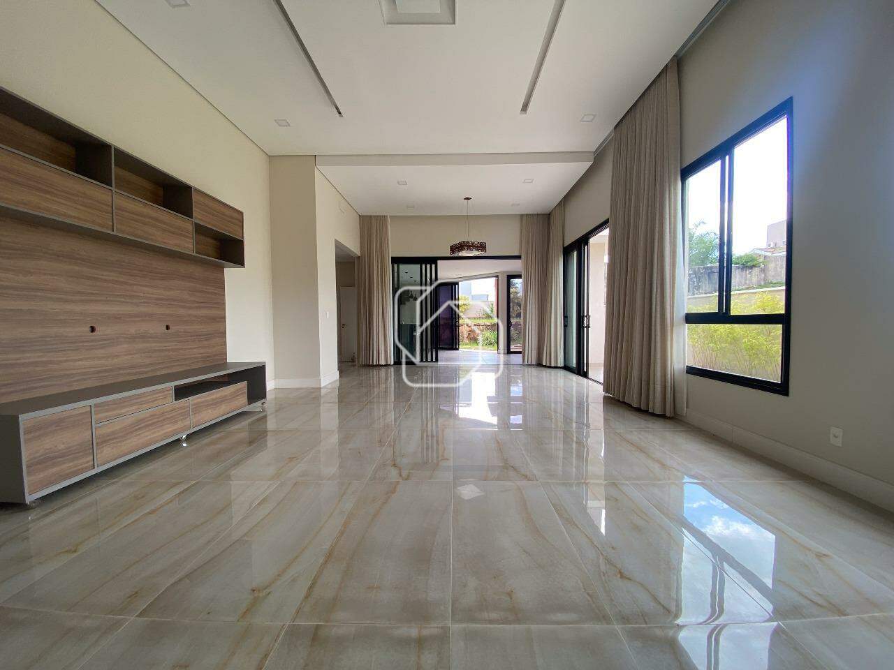 Casa de Condomínio à venda em Itu - SP - Jardim Theodora: Ambientes integrados