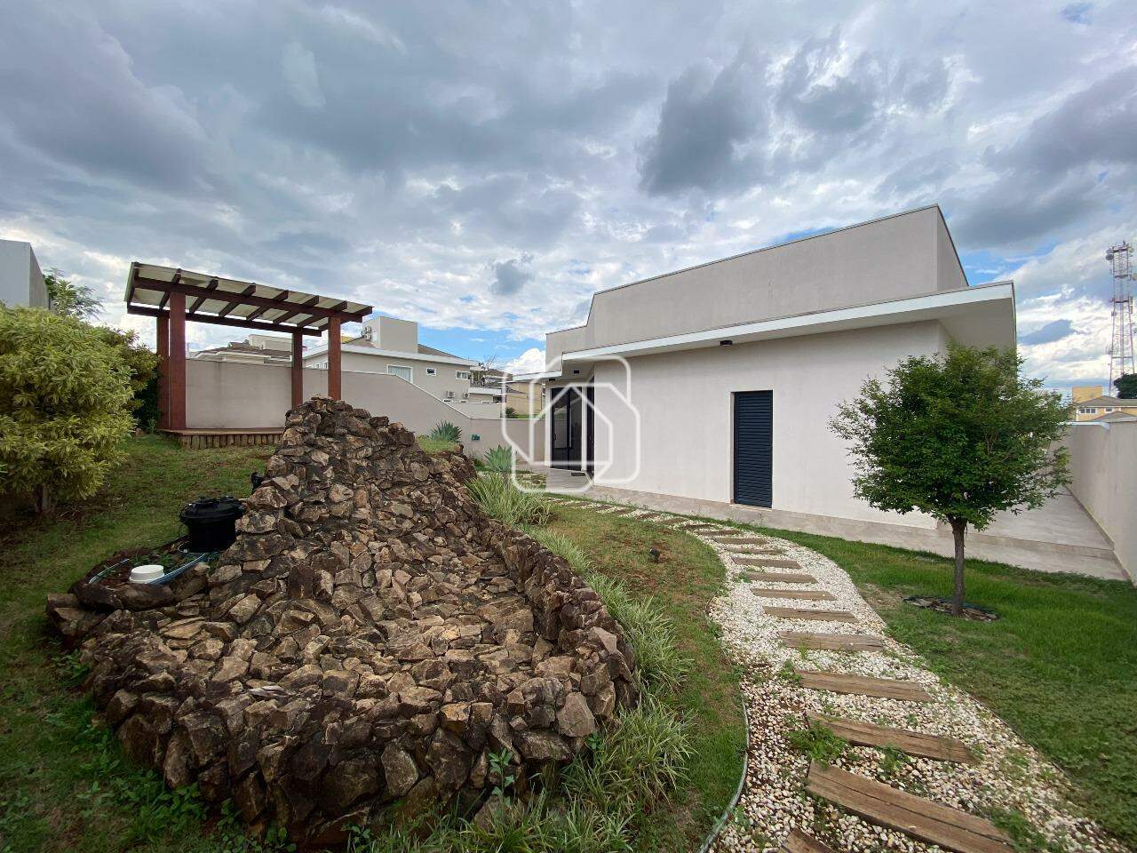 Casa de Condomínio à venda em Itu - SP - Jardim Theodora: Área Externa