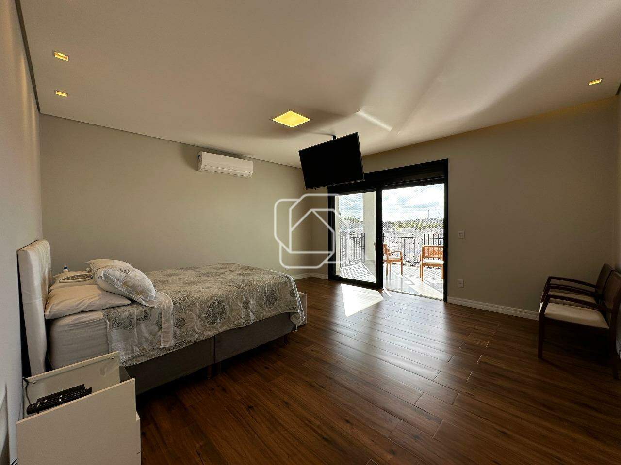 Casa de Condomínio à venda em Itu - SP - Residencial Saint Paul: Suíte Master