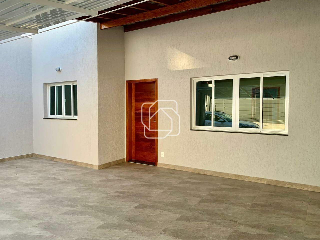 Casa para aluguel em Itu - SP - Bosque Santa Rosa: Garagem