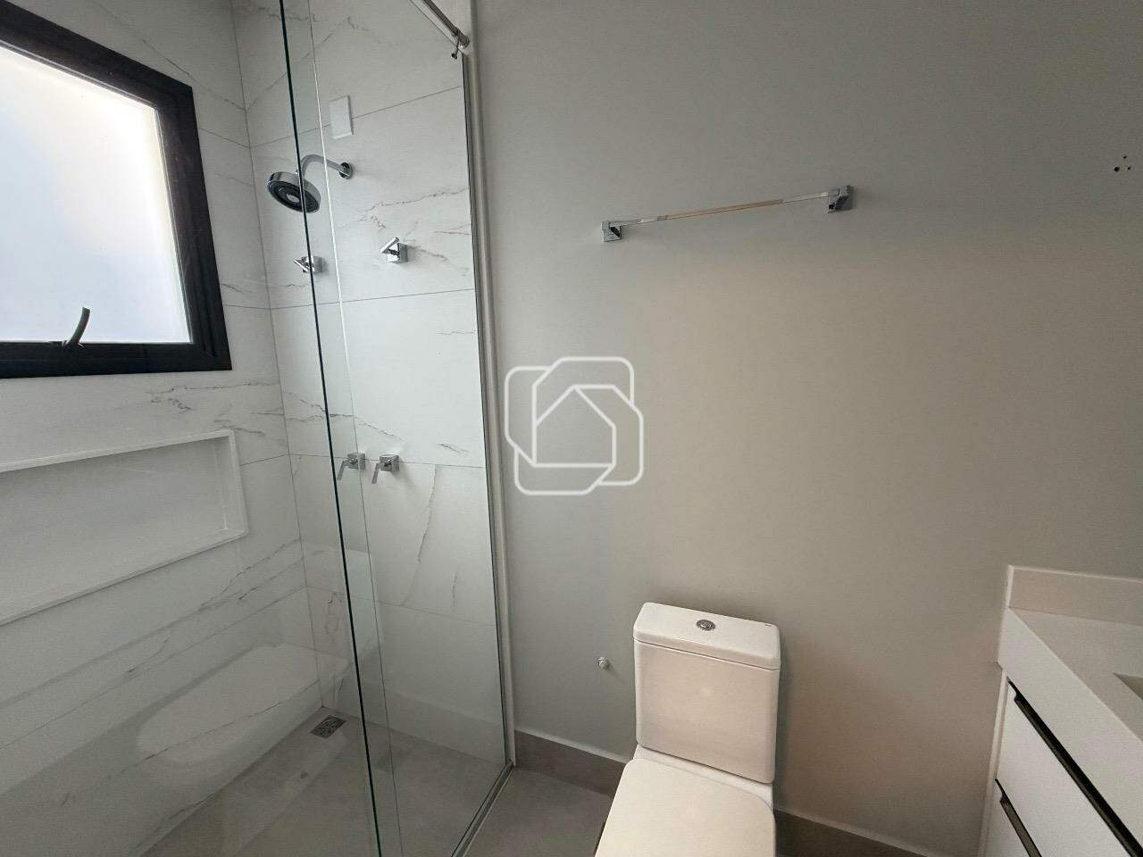 Casa de Condomínio à venda em Indaiatuba - SP - Residencial Duas Marias: Banheiro