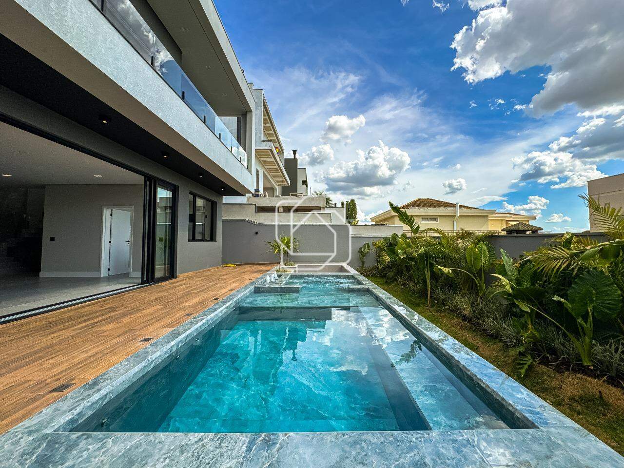 Casa de Condomínio à venda em Indaiatuba - SP - Jardim Vila Paradiso: Área da piscina