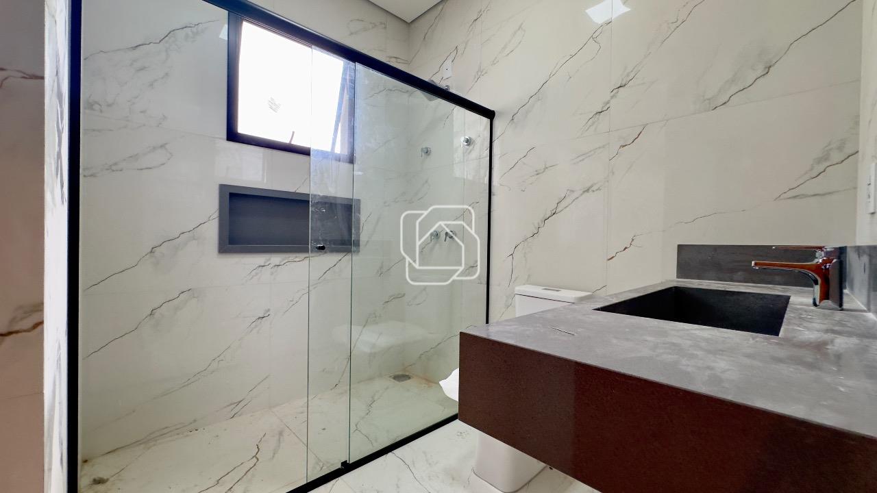 Casa de Condomínio à venda em Indaiatuba - SP - Jardim Piemonte: Banheiro