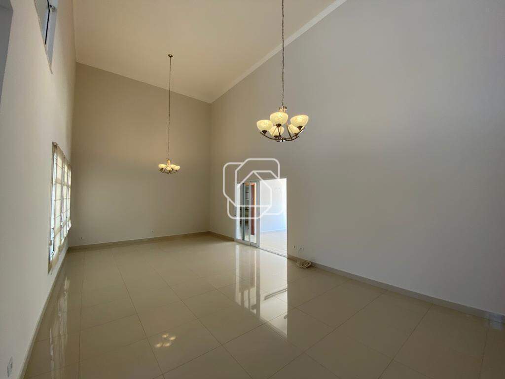 Casa de Condomínio à venda em Salto - SP - Condomínio Fazenda Palmeiras Imperiais: Sala