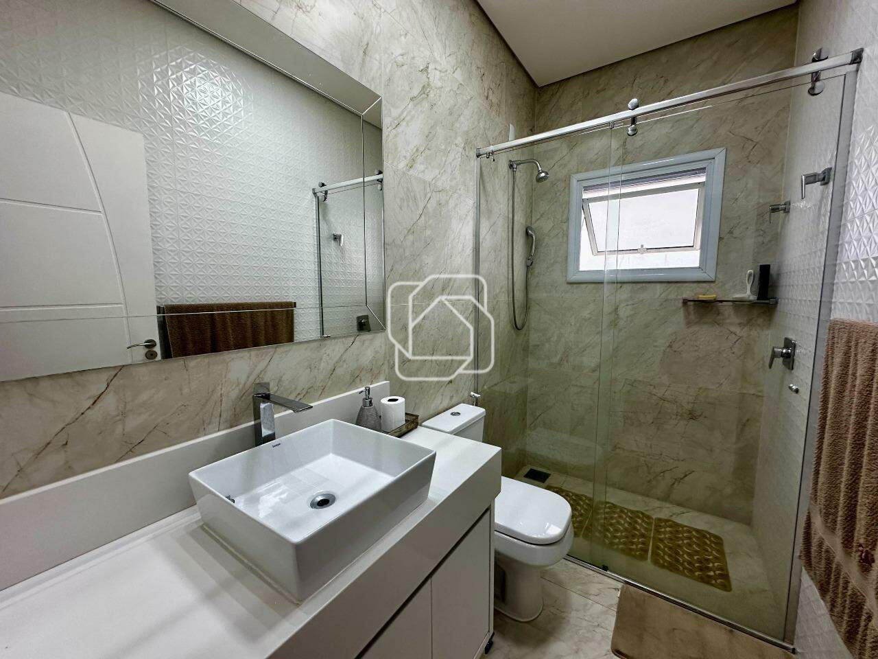 Casa de Condomínio à venda em Itu - SP - Residencial Saint Paul: Banheiro