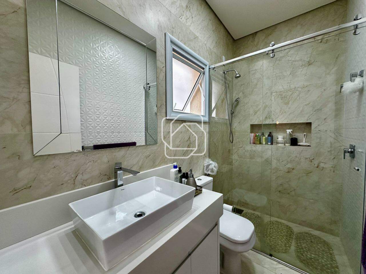 Casa de Condomínio à venda em Itu - SP - Residencial Saint Paul: Banheiro