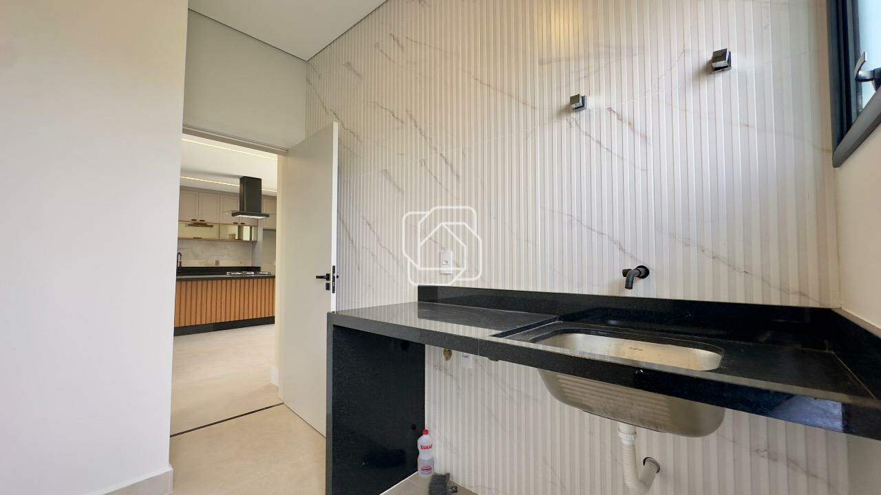 Casa de Condomínio à venda em Indaiatuba - SP - Jardim Villa Sapezal: Lavanderia