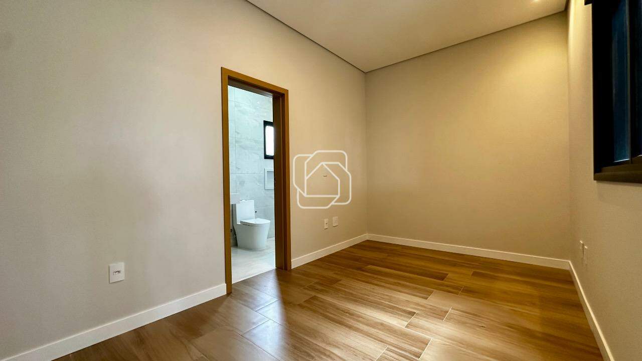 Casa de Condomínio à venda em Indaiatuba - SP - Jardim Villa Sapezal: Dormitório
