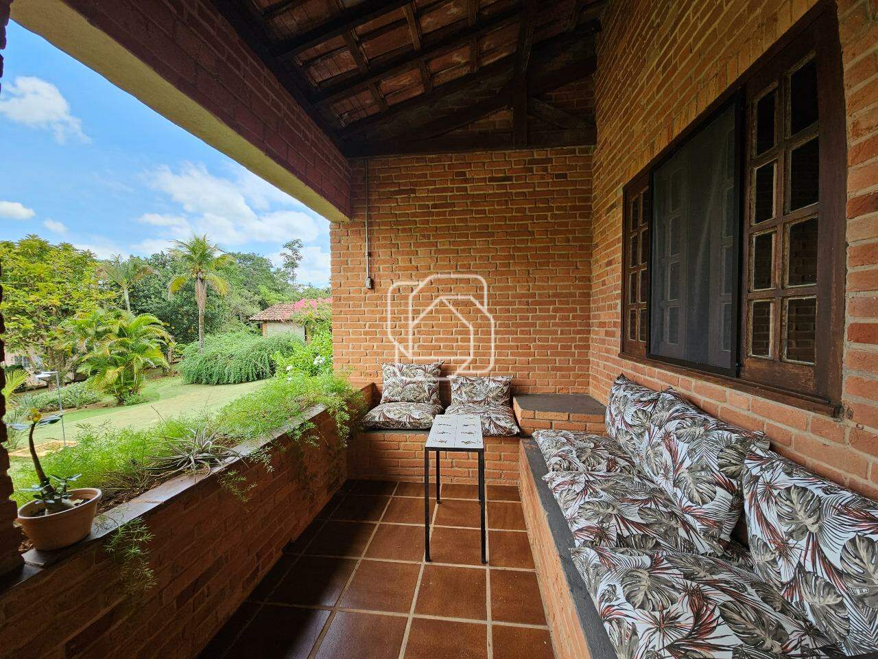 Casa de Condomínio à venda em Indaiatuba - SP - Recanto das Flores: Varanda