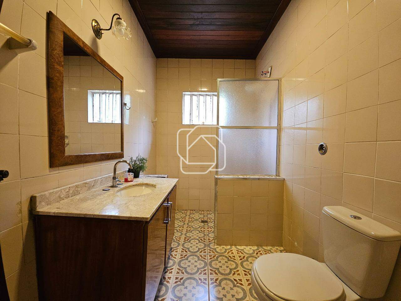 Casa de Condomínio à venda em Indaiatuba - SP - Recanto das Flores: Banheiro