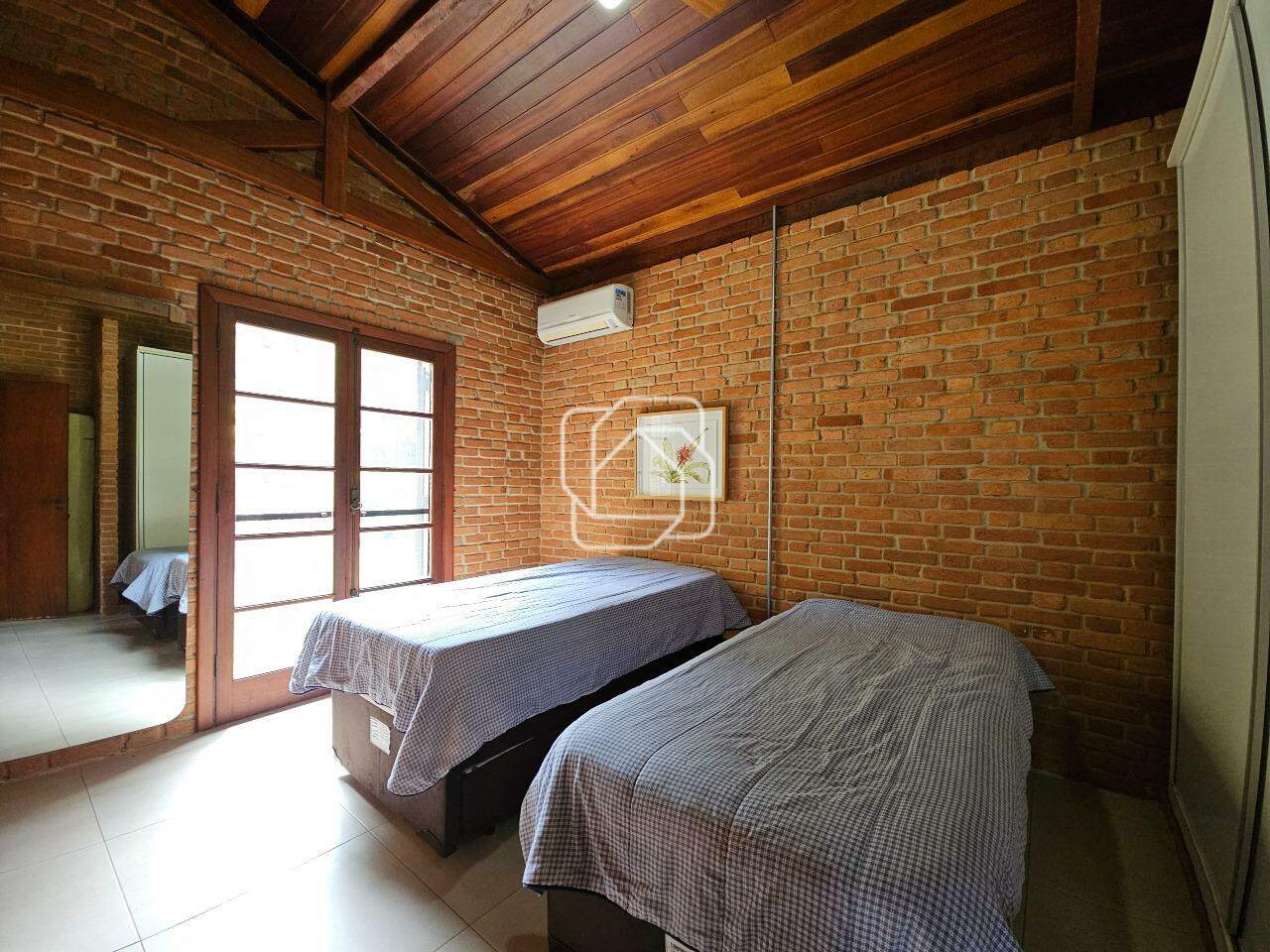 Casa de Condomínio à venda em Indaiatuba - SP - Recanto das Flores: Dormitório