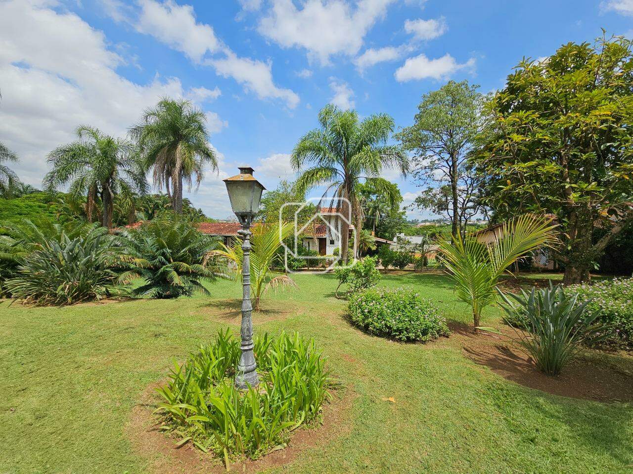 Casa de Condomínio à venda em Indaiatuba - SP - Recanto das Flores: Área externa