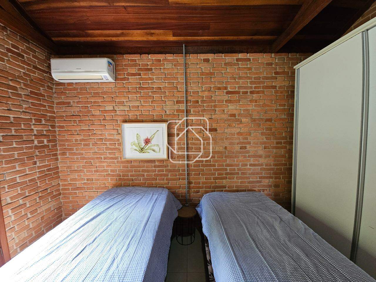 Casa de Condomínio à venda em Indaiatuba - SP - Recanto das Flores: Dormitório