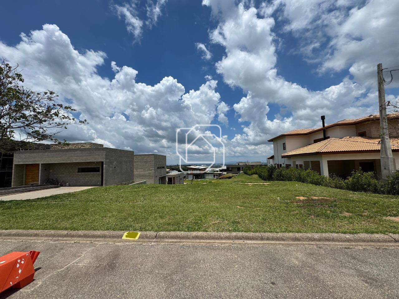 Terreno à venda em Itu - SP - Condomínio Fazenda Kurumin: 