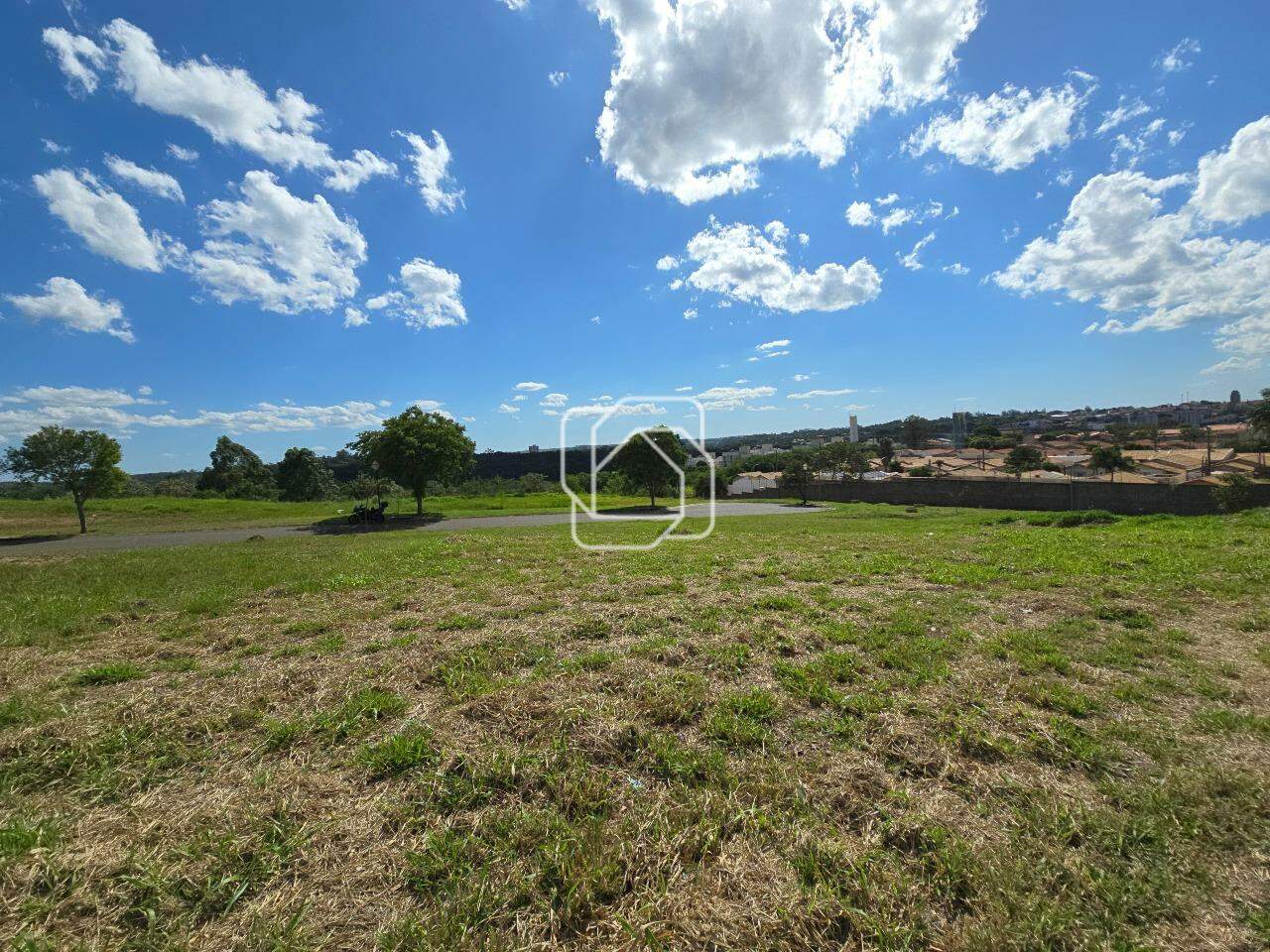 Terreno à venda em Itu - SP - Residencial Parque Campos de Santo Antônio II: 