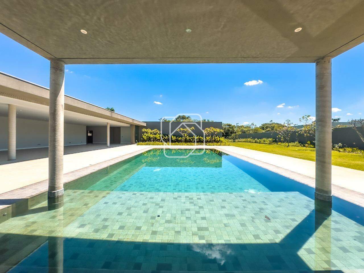 Casa de Condomínio à venda em Indaiatuba - SP - Recanto das Flores: Área da piscina