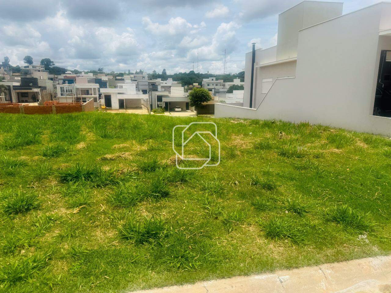 Terreno à venda em Salto - SP - Residencial Lagos D’Icaraí: 