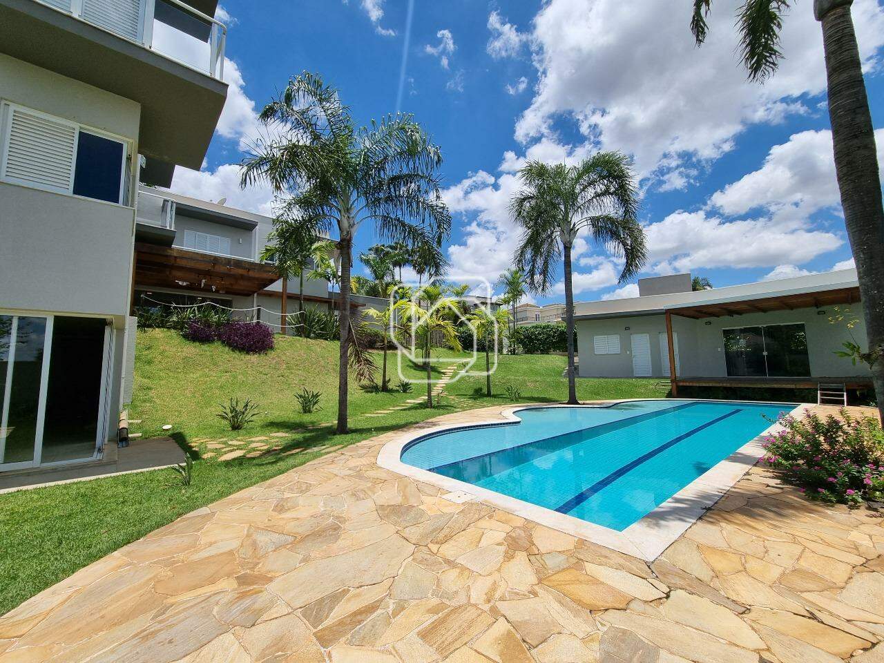 Casa de Condomínio para aluguel em Indaiatuba - SP - Jardim Vila Paradiso: Área da piscina