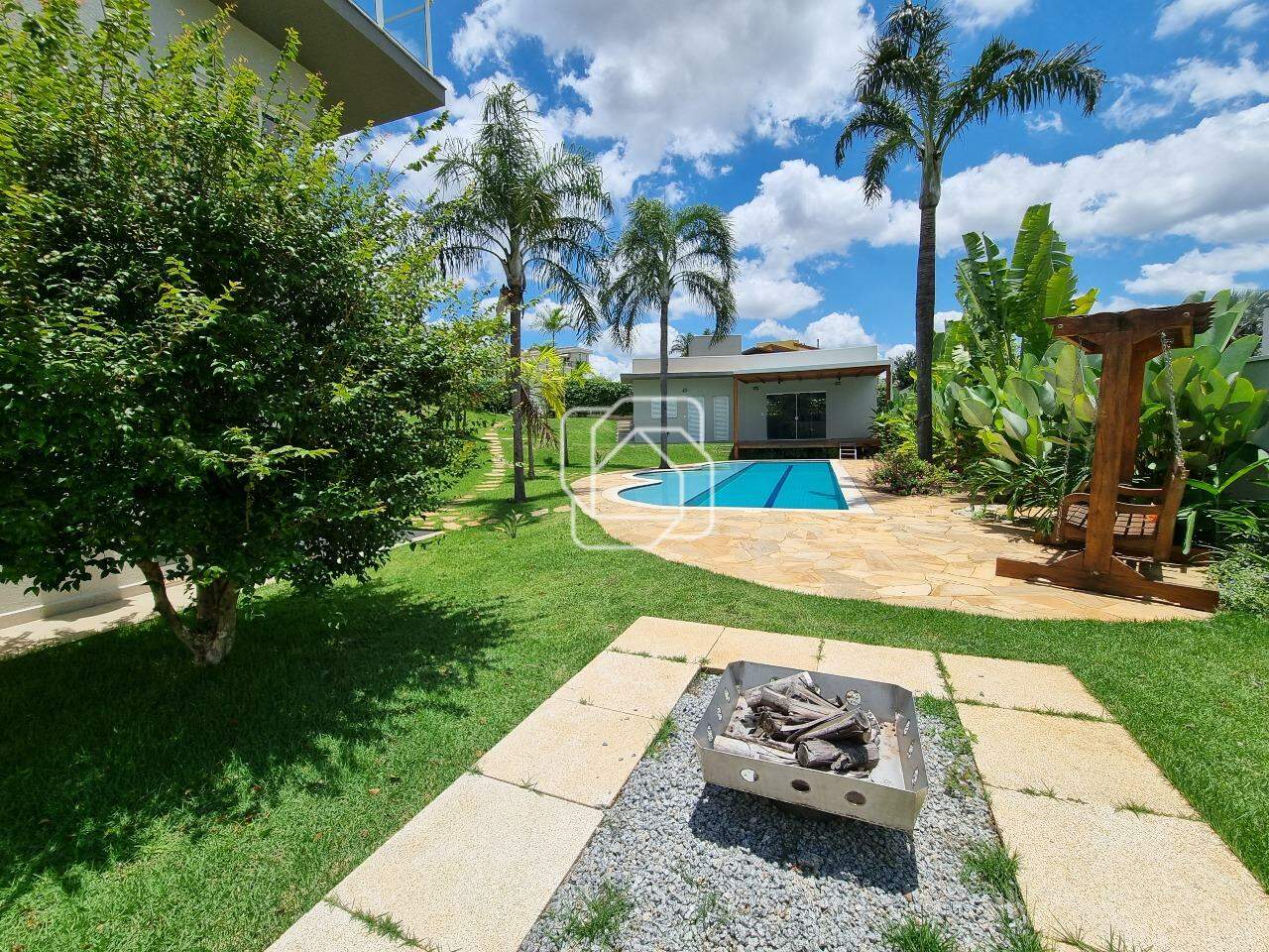 Casa de Condomínio para aluguel em Indaiatuba - SP - Jardim Vila Paradiso: Fire pit