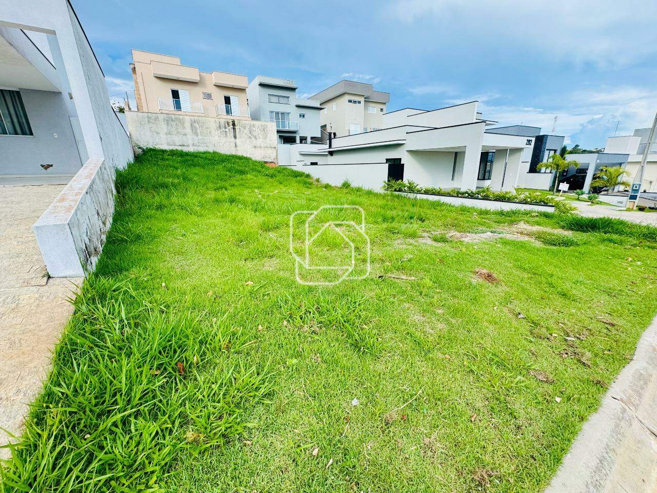 Terreno à venda em Salto - SP - Residencial Lagos D’Icaraí: 