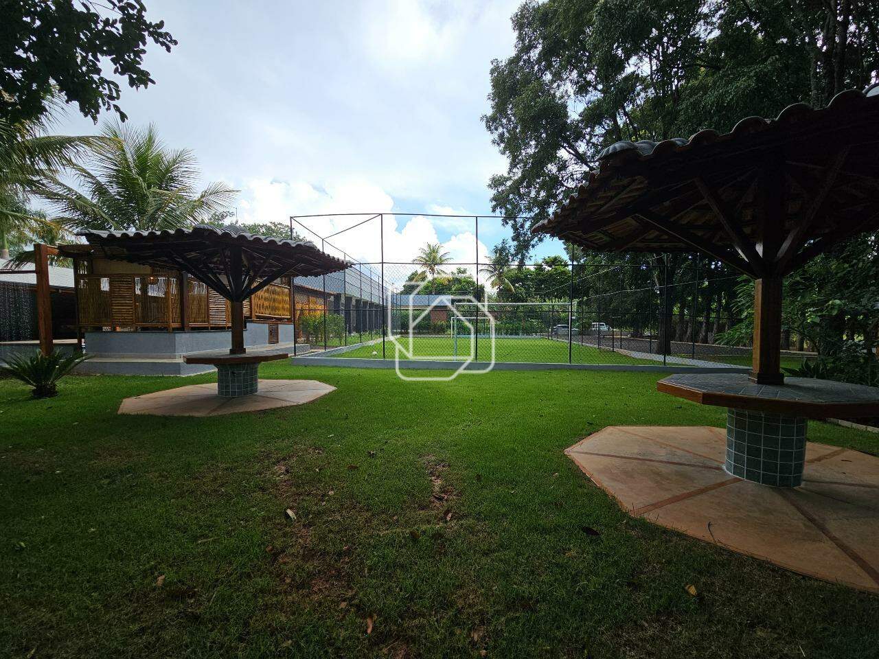 Casa de Condomínio à venda em Indaiatuba - SP - Vale das Laranjeiras: Área externa