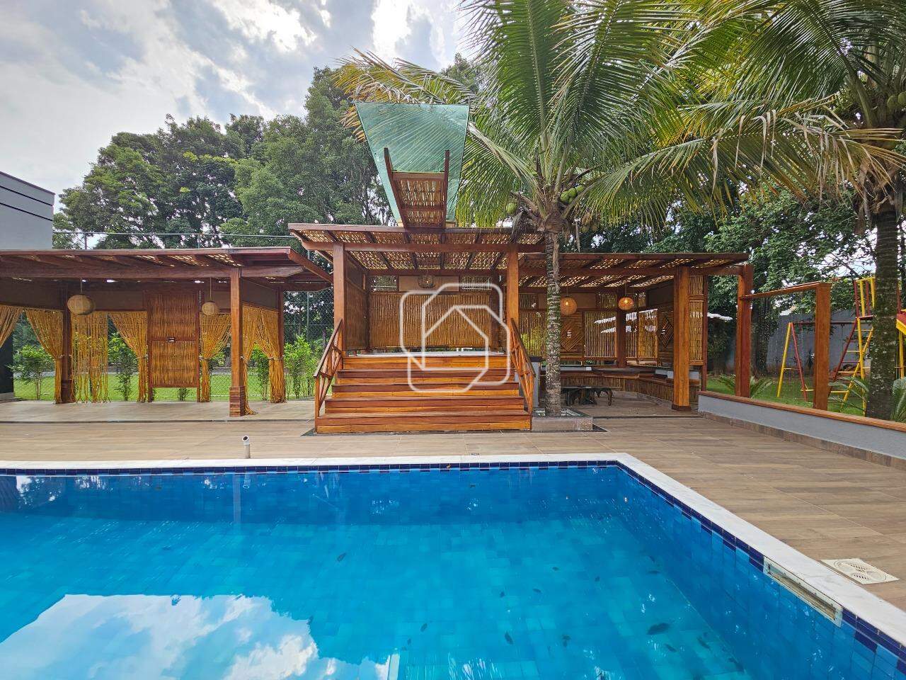 Casa de Condomínio à venda em Indaiatuba - SP - Vale das Laranjeiras: Área da piscina