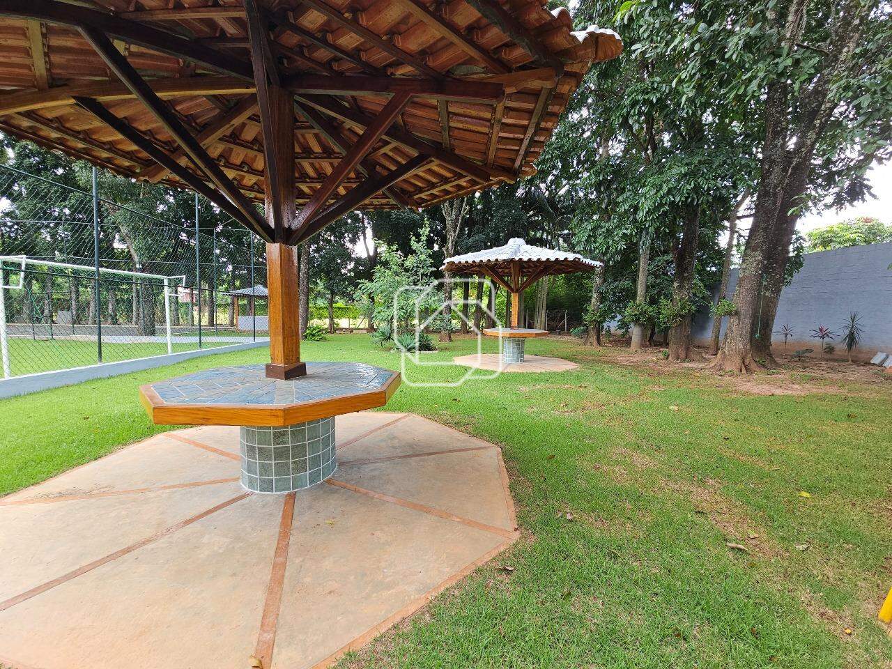 Casa de Condomínio à venda em Indaiatuba - SP - Vale das Laranjeiras: Área externa