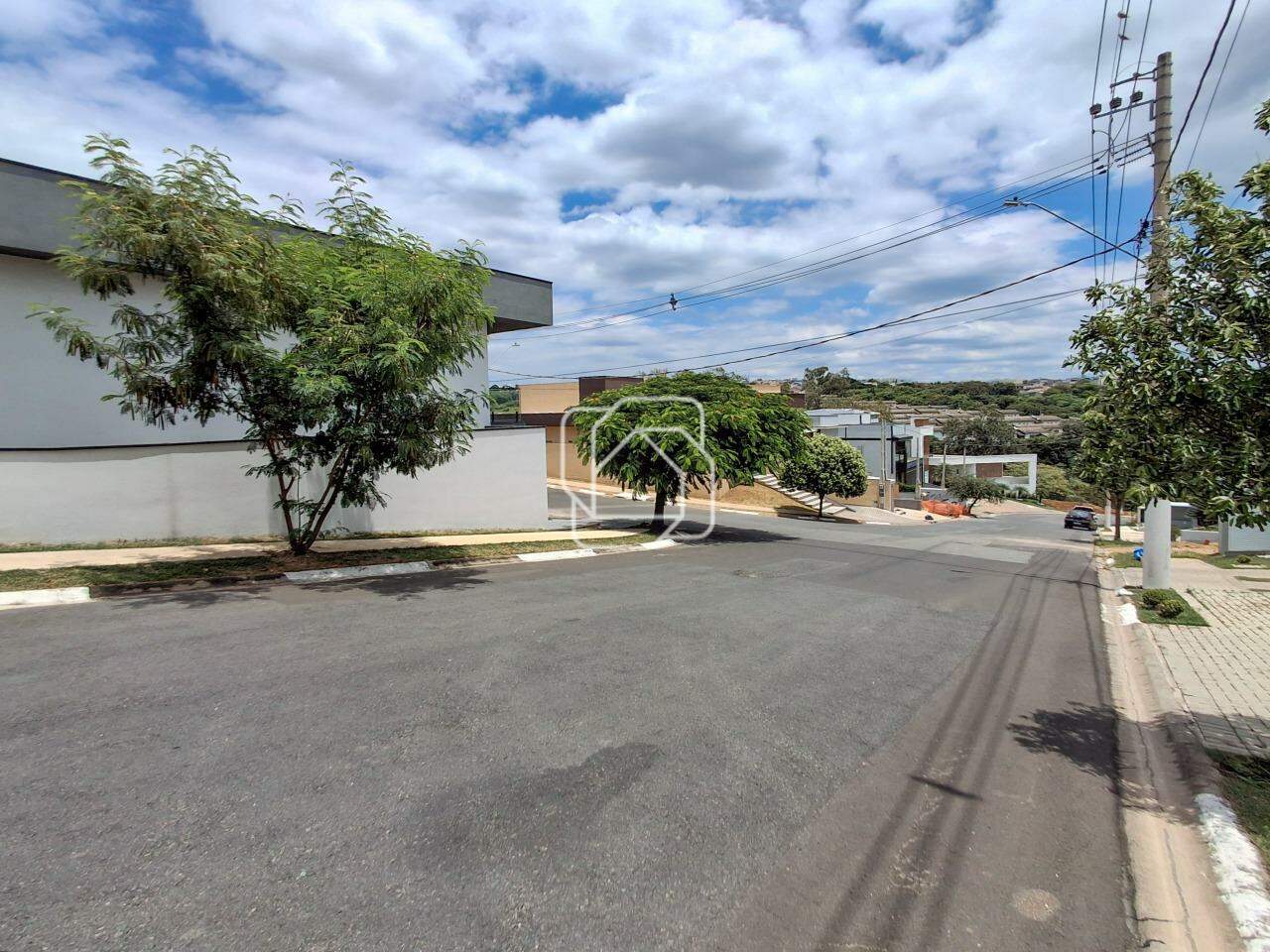 Terreno à venda em Itu - SP - Condomínio Gardenville: 