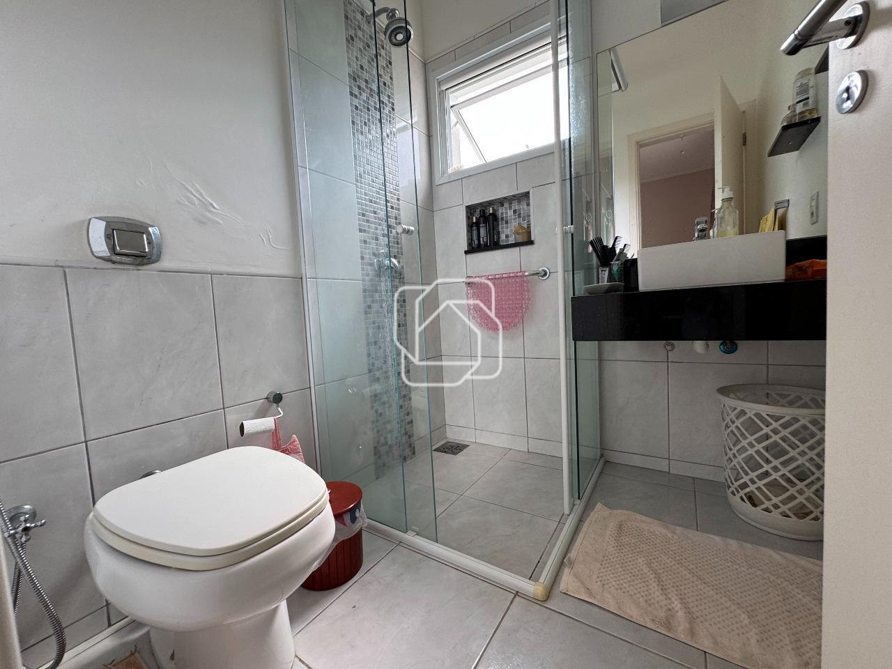 Casa de Condomínio à venda em Itu - SP - Condomínio Xapada Parque Ytu: Banheiro