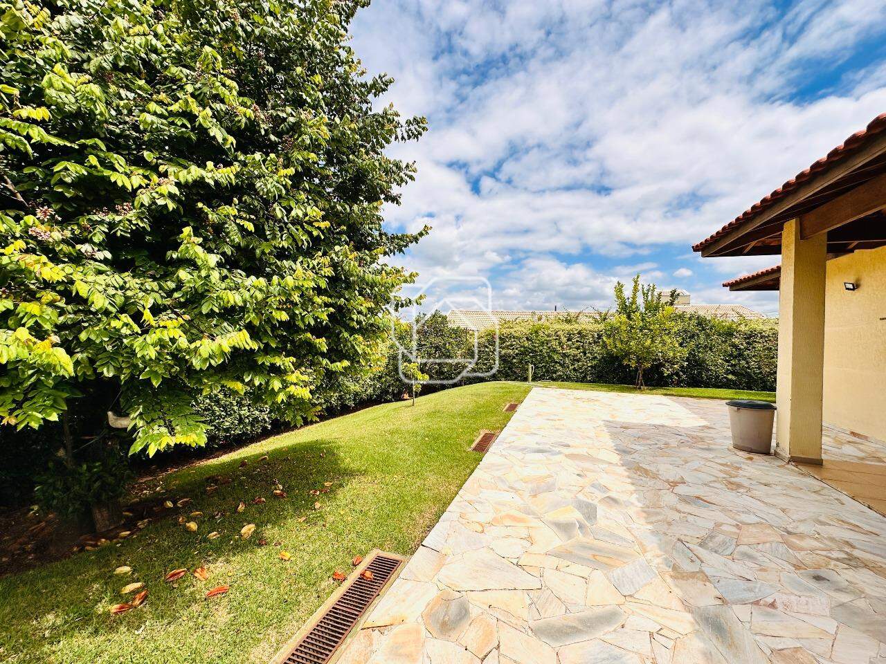 Casa de Condomínio à venda em Salto - SP - Terras de Mont Serrat: Área externa