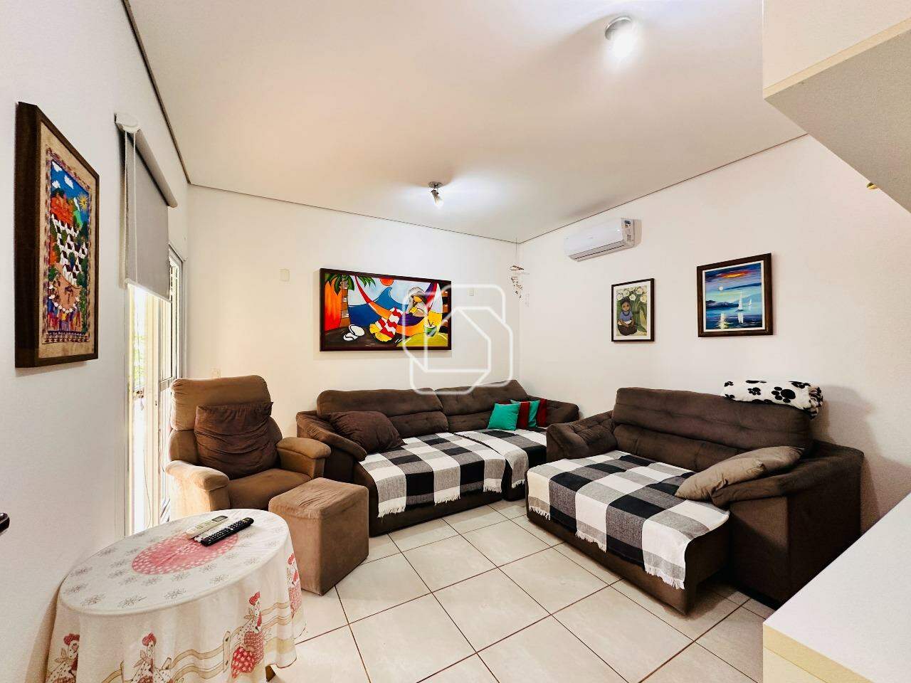 Casa de Condomínio à venda em Salto - SP - Terras de Mont Serrat: Sala de TV