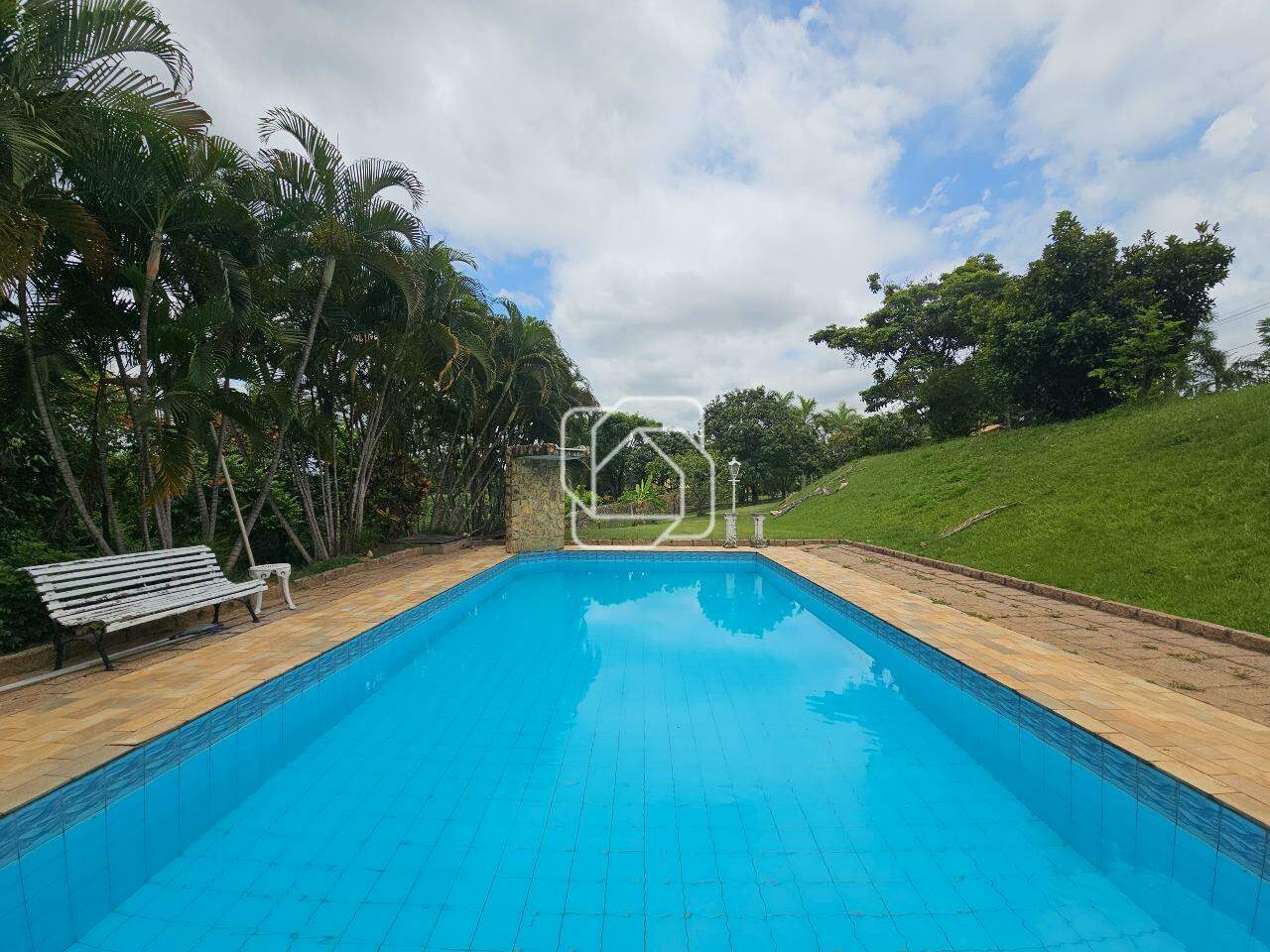Casa de Condomínio à venda em Indaiatuba - SP - Lagos de Shanadu: Área da piscina