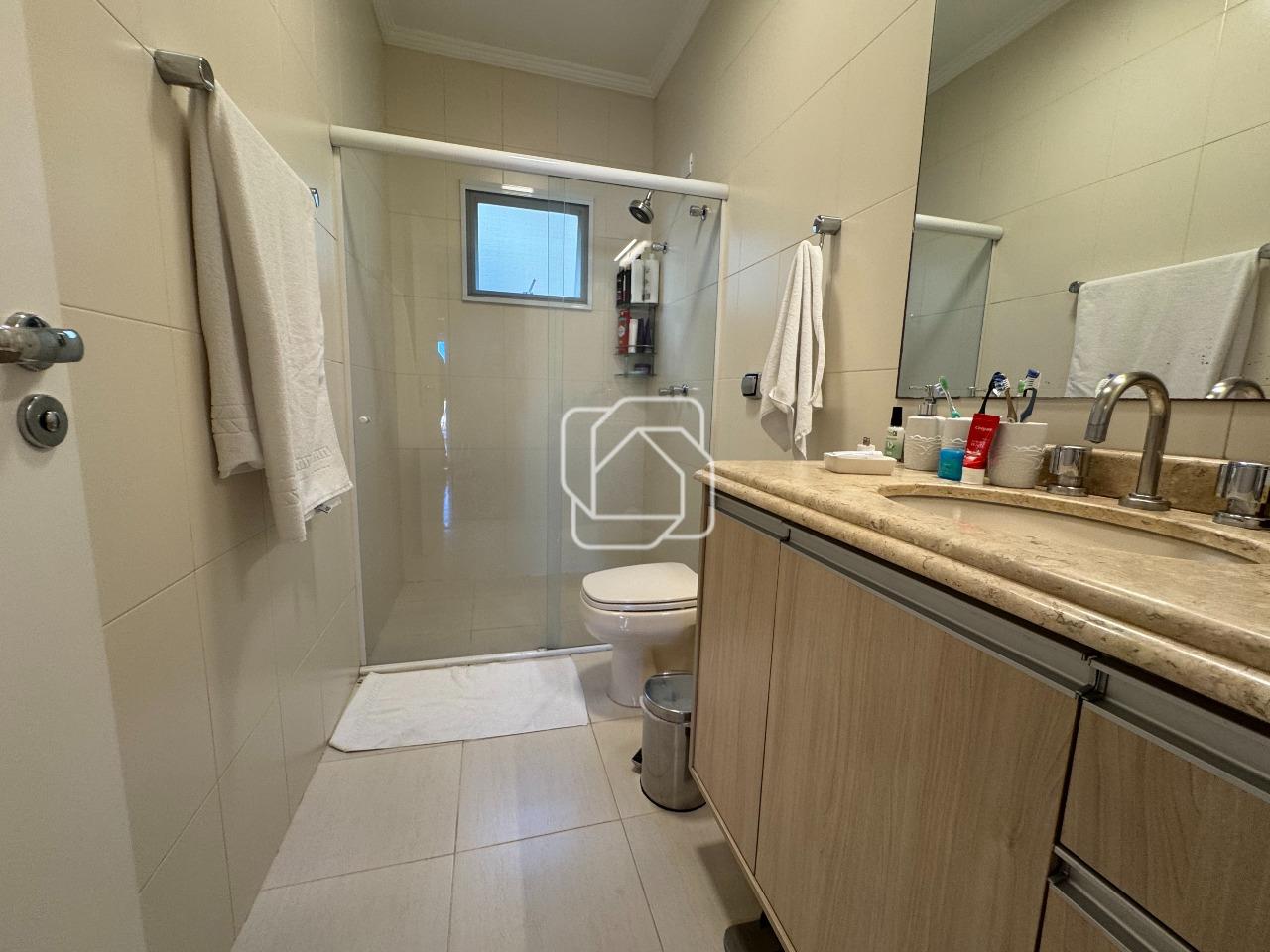 Casa de Condomínio à venda em Itu - SP - Portal da Vila Rica : Banheiro