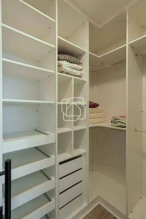 Casa de Condomínio à venda em Salto - SP - Condomínio Fazenda Palmeiras Imperiais: Closet