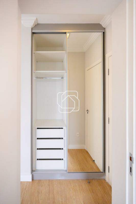 Casa de Condomínio para aluguel em Indaiatuba - SP - Residencial Beira da Mata: Closet