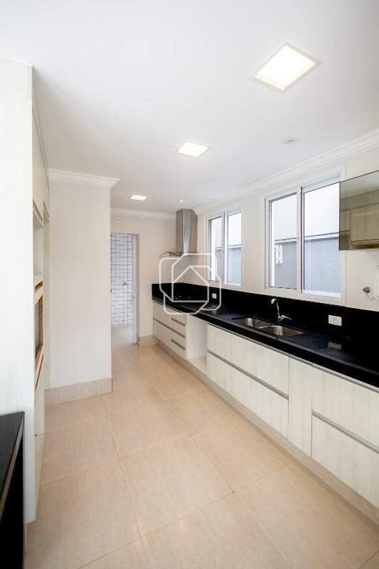 Casa de Condomínio para aluguel em Indaiatuba - SP - Residencial Beira da Mata: Cozinha