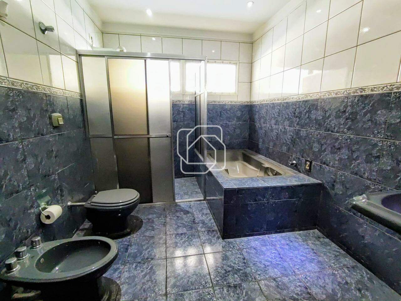 Casa de Condomínio à venda em Itu - SP - Portal da Vila Rica : Banheiro