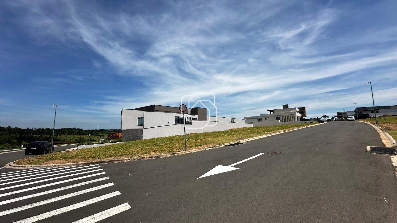 Terreno à venda em Indaiatuba - SP - Reserva Petrus: Rua do terreno