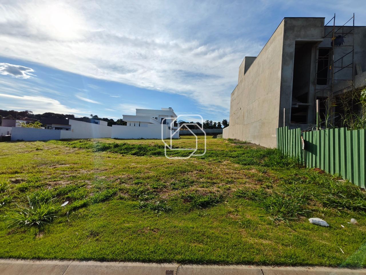 Terreno à venda em Indaiatuba - SP - Jardim Villa Sapezal: Visão geral do terreno