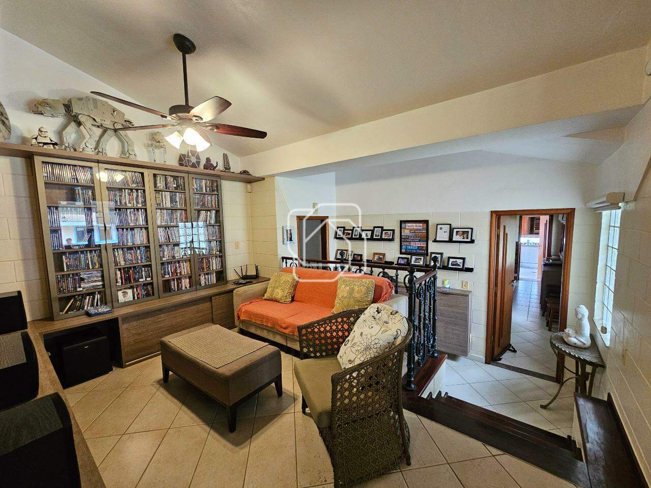 Casa de Condomínio à venda em Indaiatuba - SP - Recanto das Flores: Sala de TV