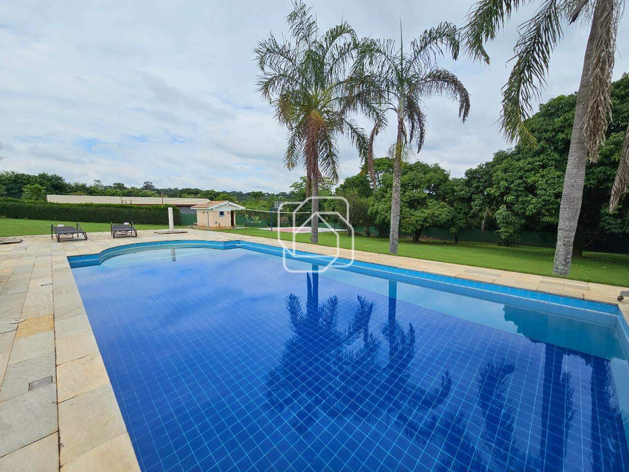 Casa de Condomínio à venda em Indaiatuba - SP - Recanto das Flores: Área da piscina