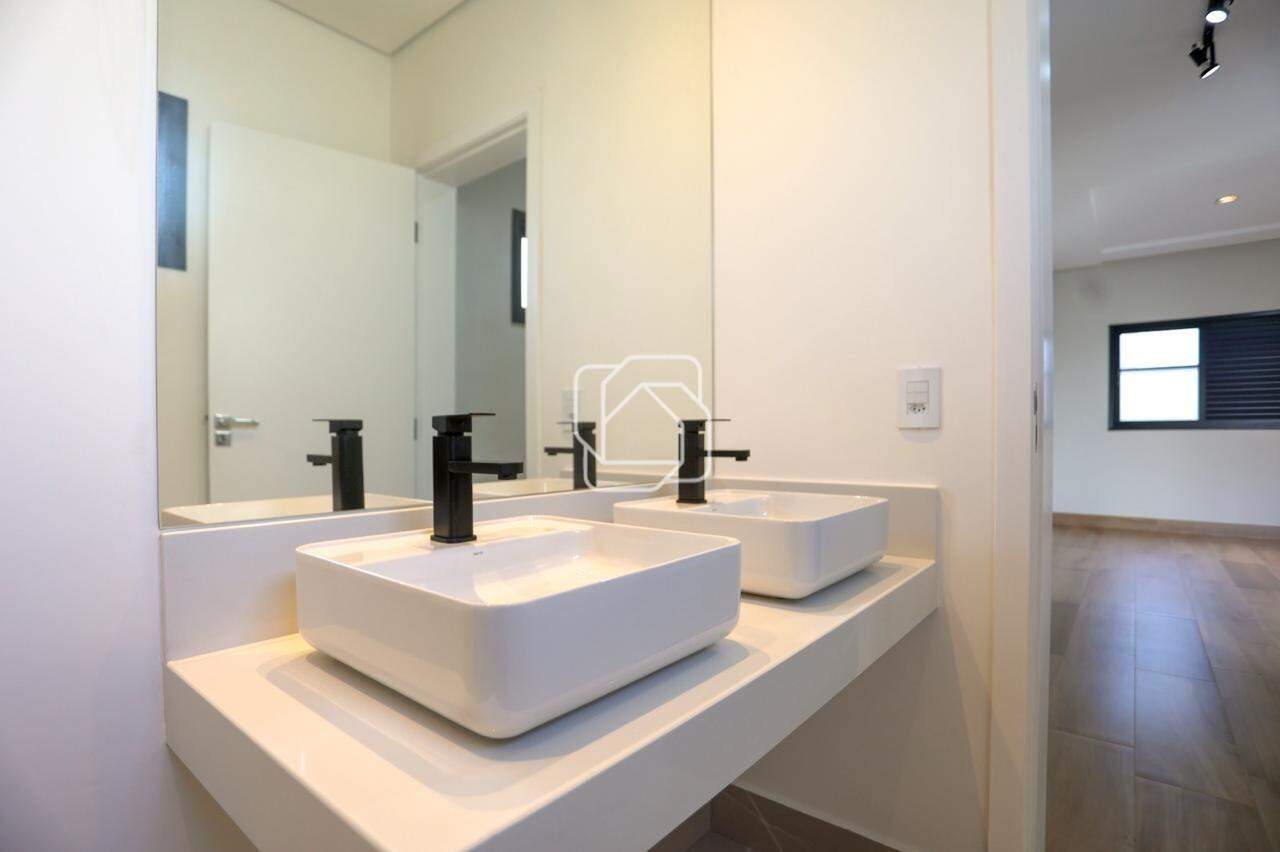 Casa de Condomínio à venda em Salto - SP - Residencial Lagos D’Icaraí: Banheiro