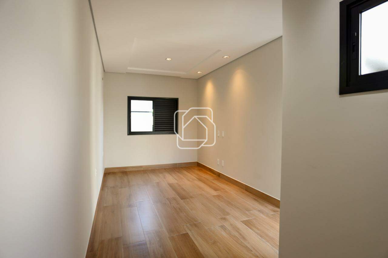 Casa de Condomínio à venda em Salto - SP - Residencial Lagos D’Icaraí: Dormitório
