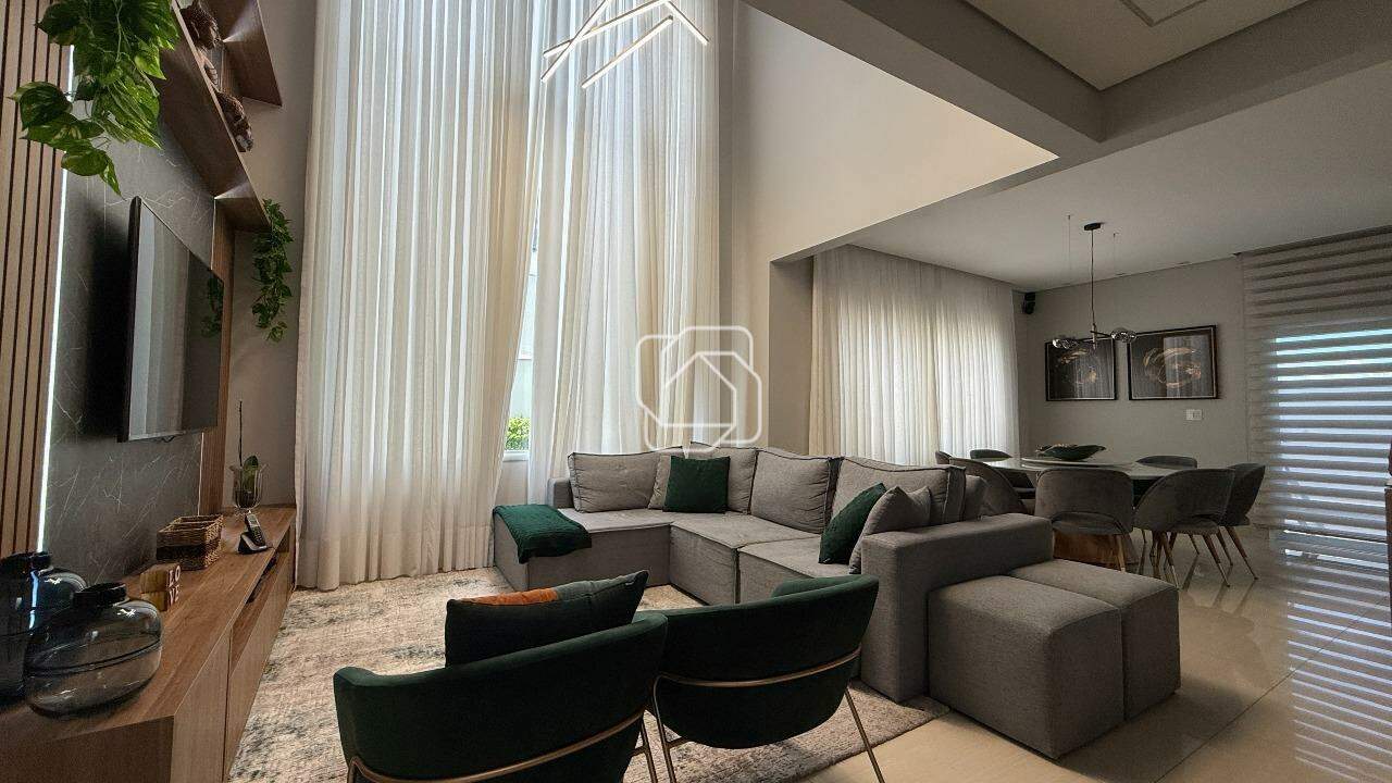 Casa de Condomínio à venda em Indaiatuba - SP - Jardim Residencial Maria Dulce: Sala de estar