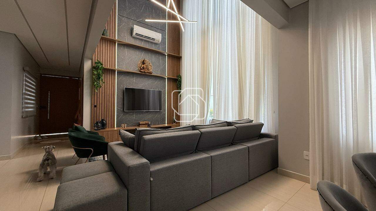 Casa de Condomínio à venda em Indaiatuba - SP - Jardim Residencial Maria Dulce: Sala de estar