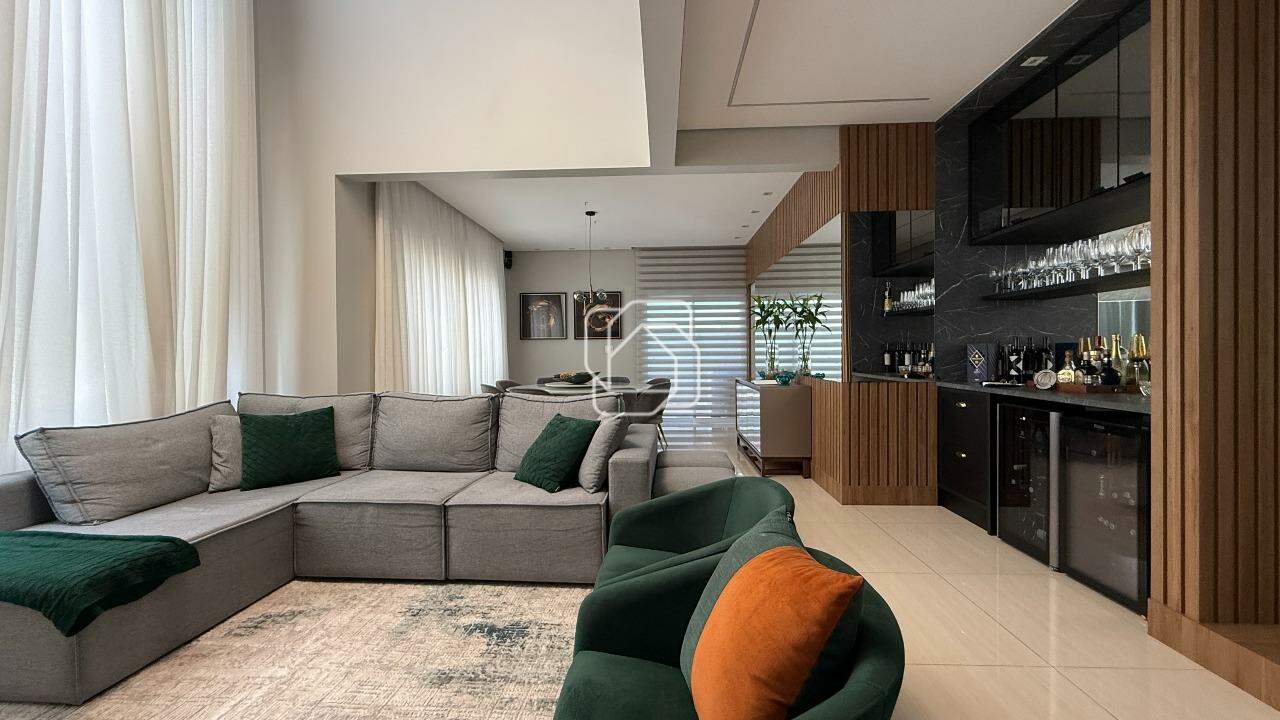 Casa de Condomínio à venda em Indaiatuba - SP - Jardim Residencial Maria Dulce: Sala de estar